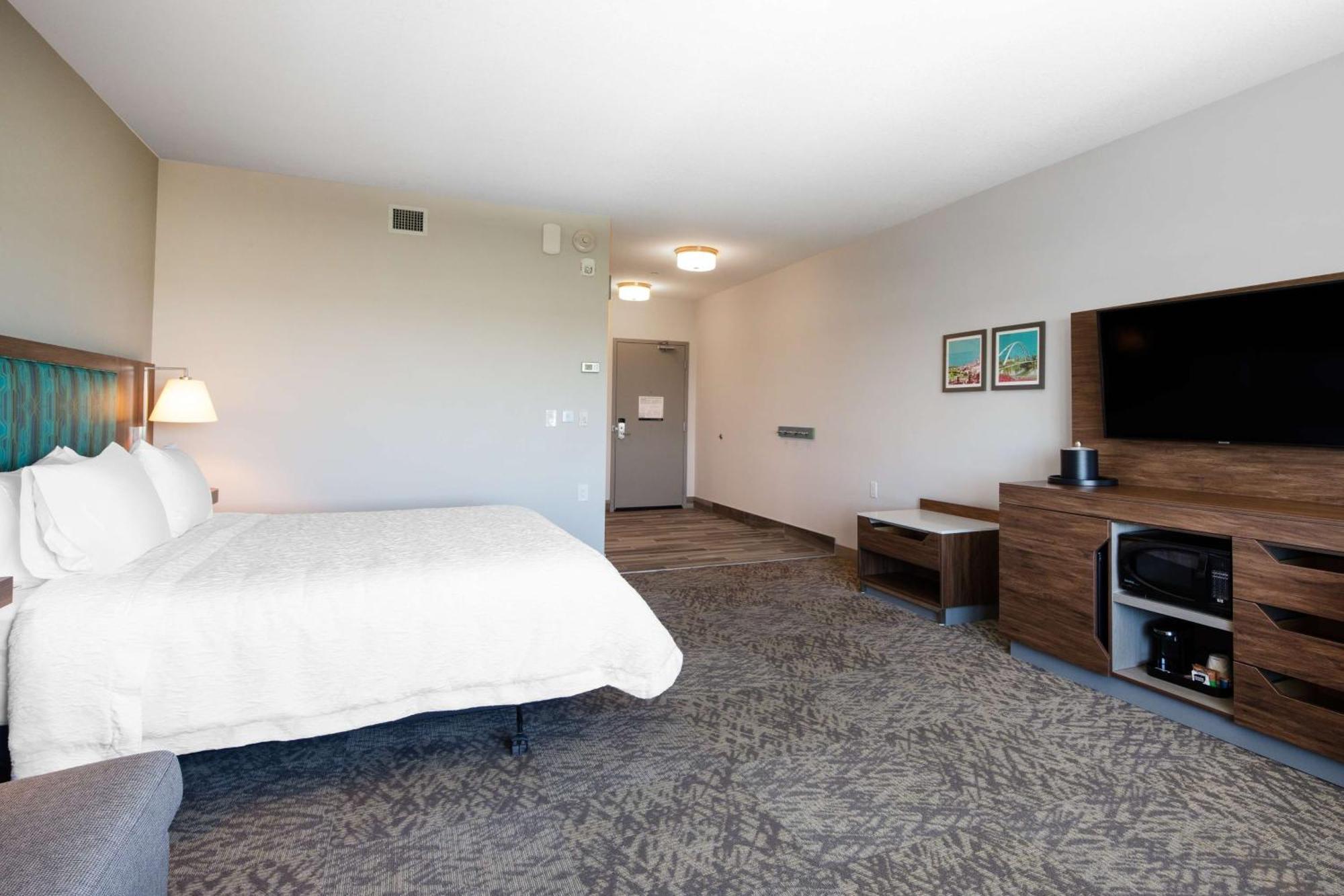 Hampton Inn & Suites Edmonton St. Albert, Ab Екстер'єр фото